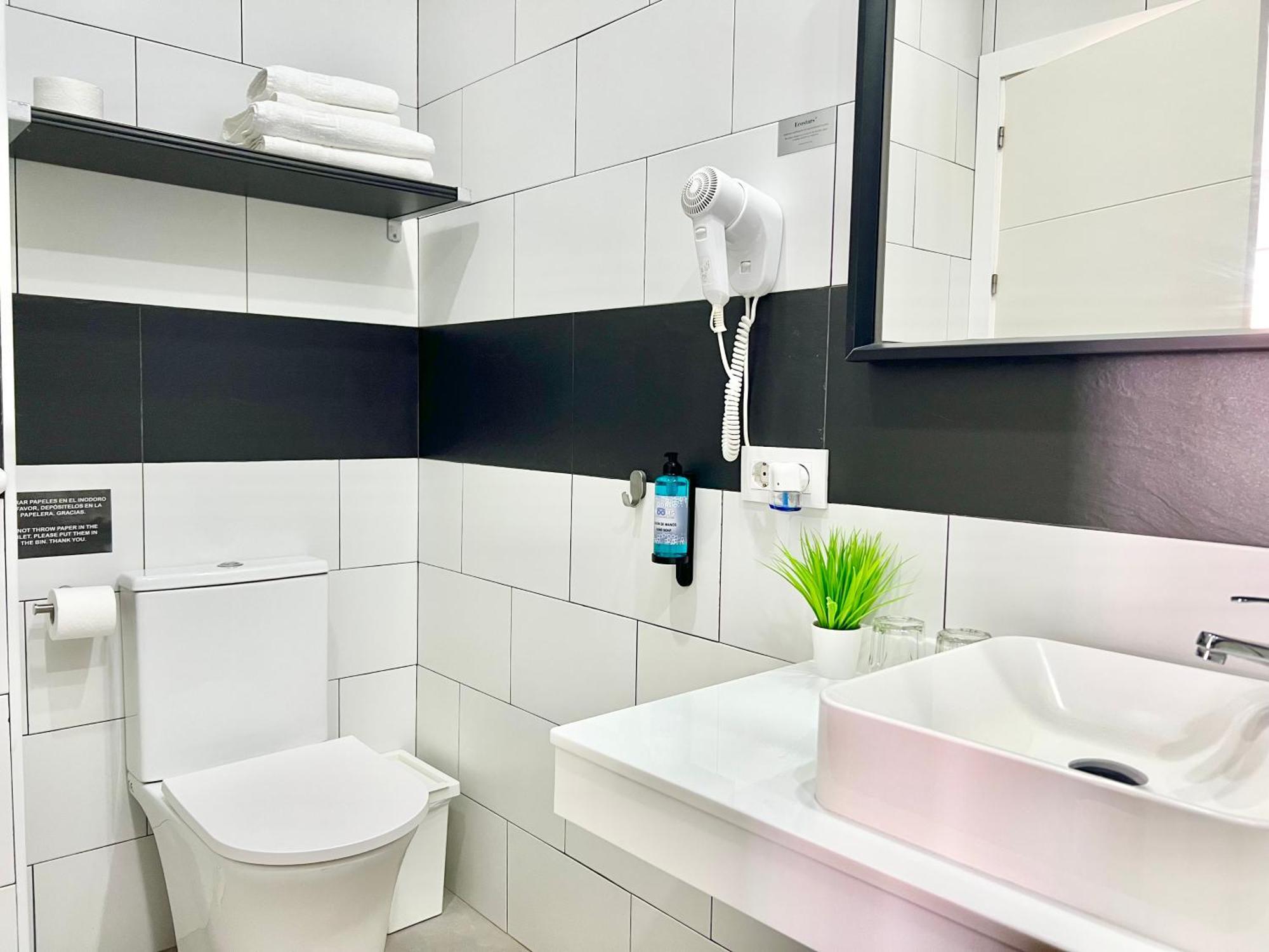 Dori Rooms Hostal 타리파 외부 사진